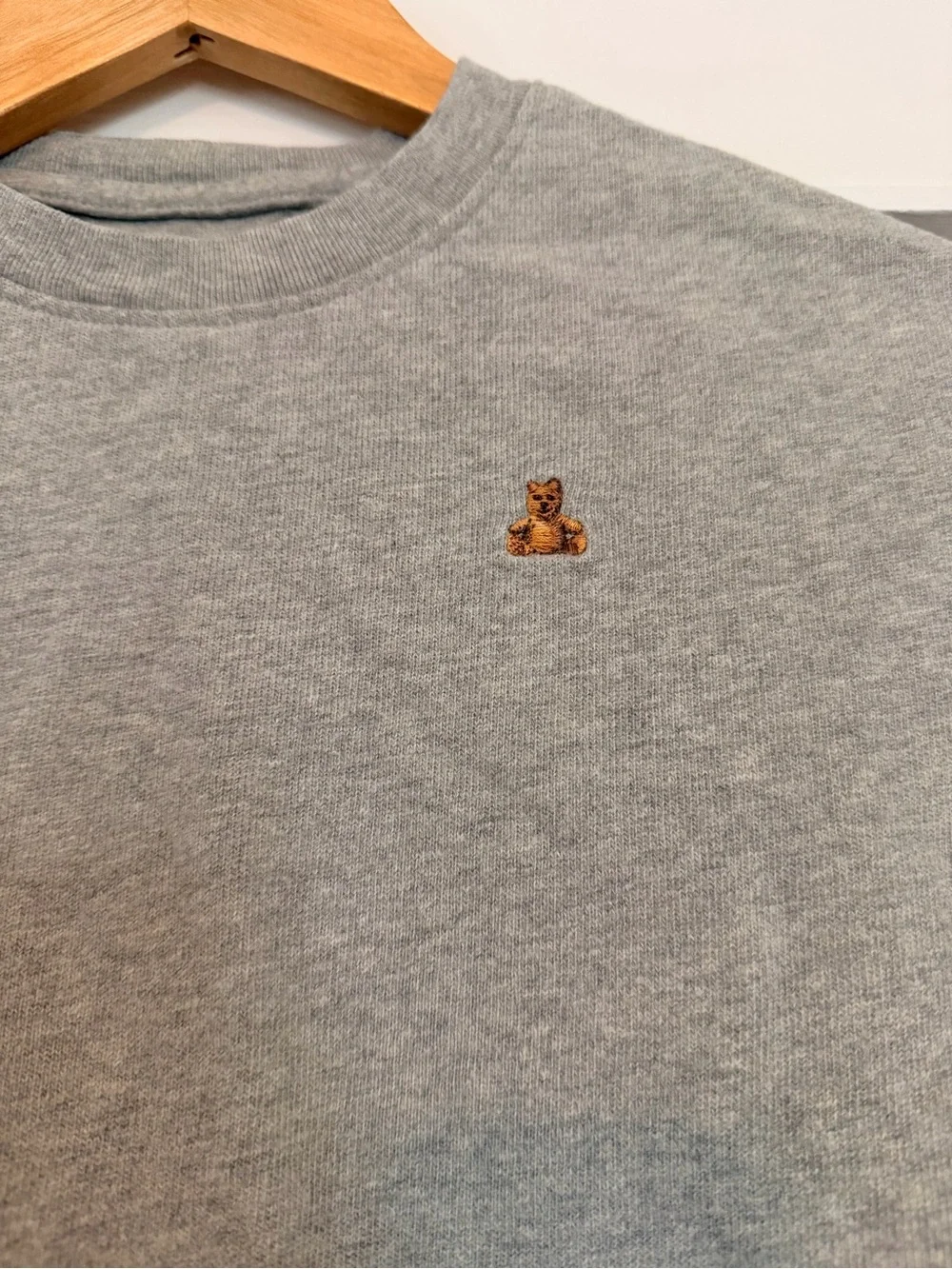 Gap Kids Heather Gray Crewneck Sweatshirt with Brown Bear Embroidery